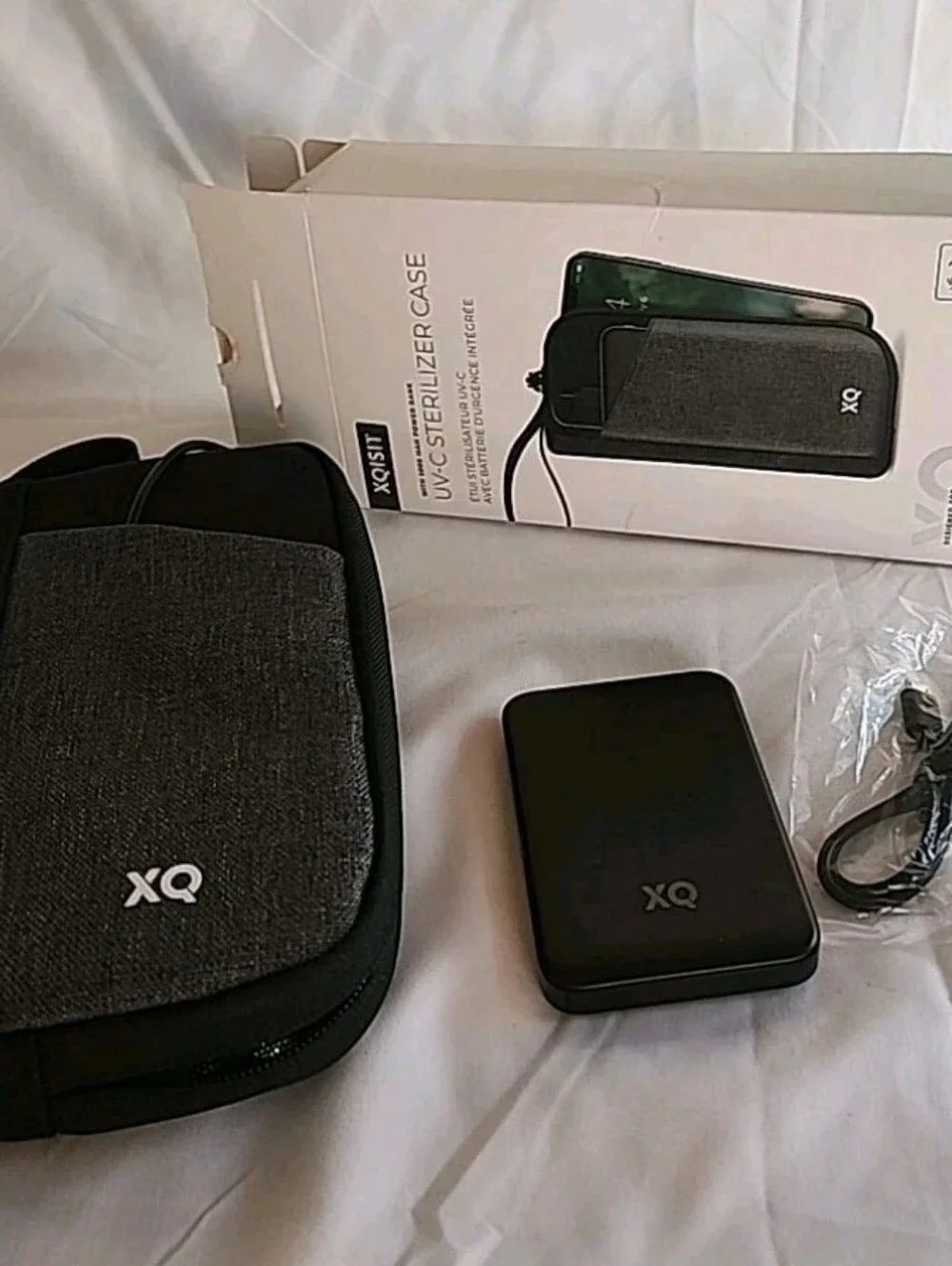 XQISIT UV-C Sterilizer Case With Power Bank For Cell Phone Black NEW in Box